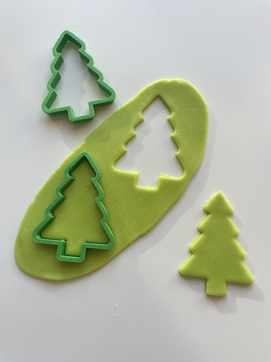 PLA-vykrajovatko-vanocni-stromecek