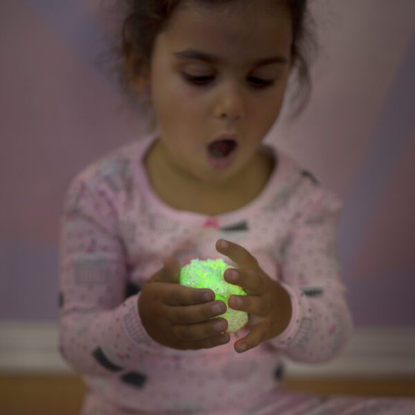 Learning-Resources-Playfoam-svitici-ve-tme