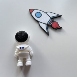 3D-figurka-model-astronaut-raketa