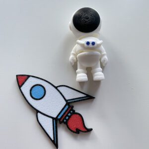 3D-figurka-model-astronaut-raketa
