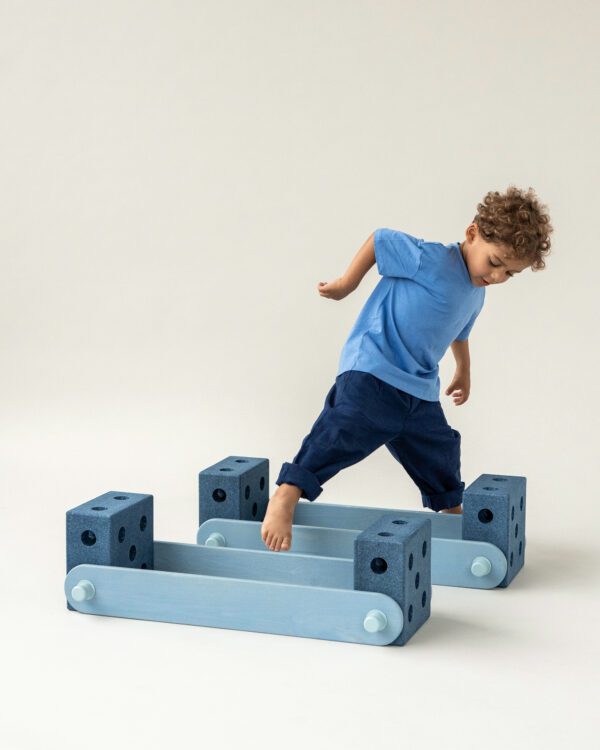 MODU-Balance-Track-Deep-Blue_Sky-Blue