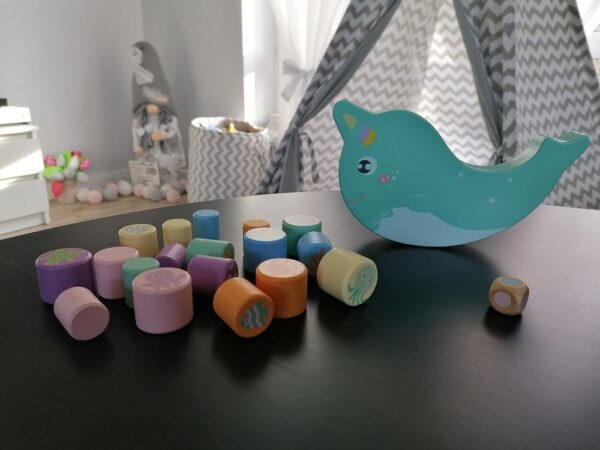 Adam-toys-balancni-narval