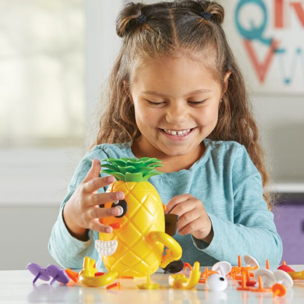 6375 PineappleDeluxe Girl1 web