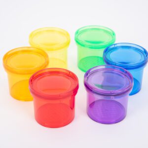 TickiT - Barevné průsvitné kelímky se zvětšovacím víčkem