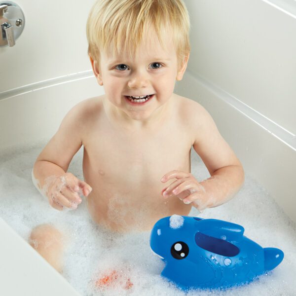 9146 Fine Motor Shark Bath Toy Boy 1 web
