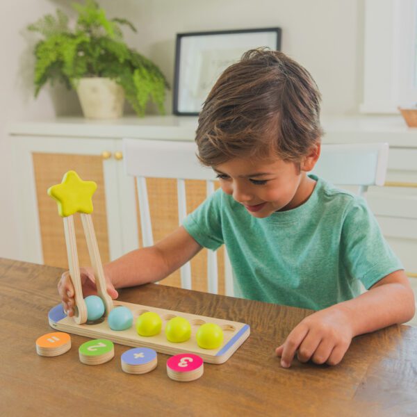 EI 1406 CountMatchWoodenSet Lifestyle 75 web 1