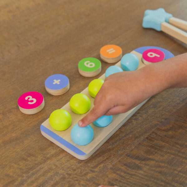 EI 1406 CountMatchWoodenSet Lifestyle 92 web 1