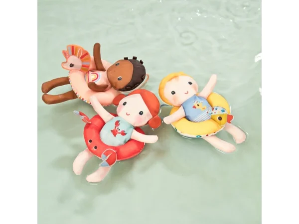2931 5 lilliputiens miminko na koupani krabik axelle