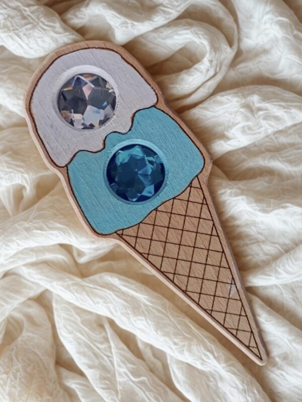 drevo-z-duhy-zmrzlina-modra