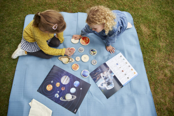 drevena-slunecni-soustava-tickit