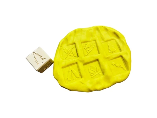 OBTISKOVACI-KOSTKA-KEMP