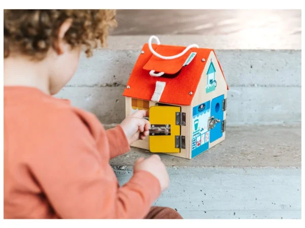 LILLI 83263 dreveny domek se zamky 14