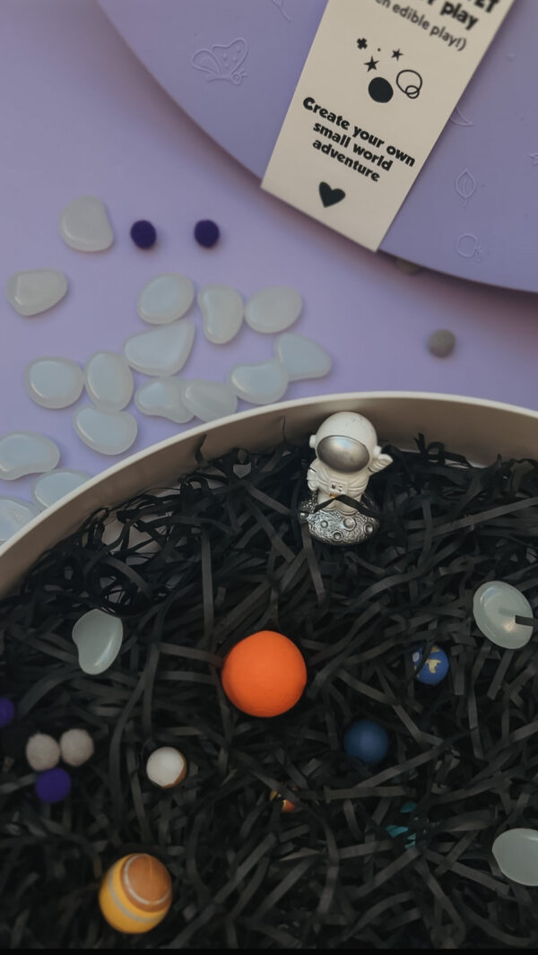 Jellystone Sensory Kit Galaxy 380 6