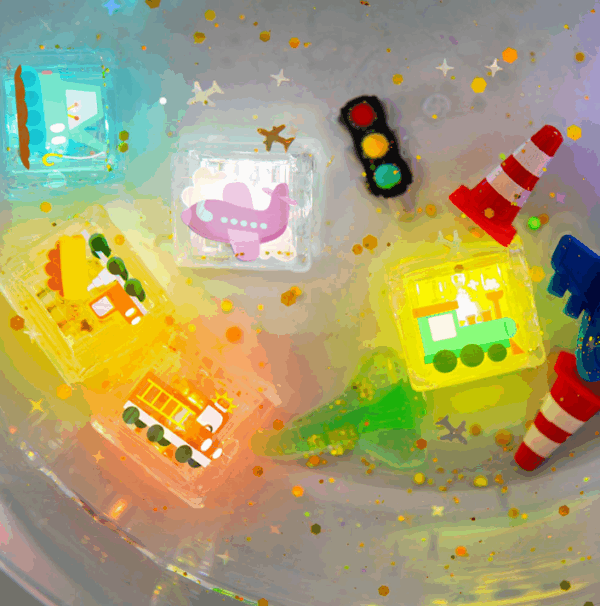eng pl Glo Pals Light Up Sensory Cubes Cars Edition Bath Toy 399 4