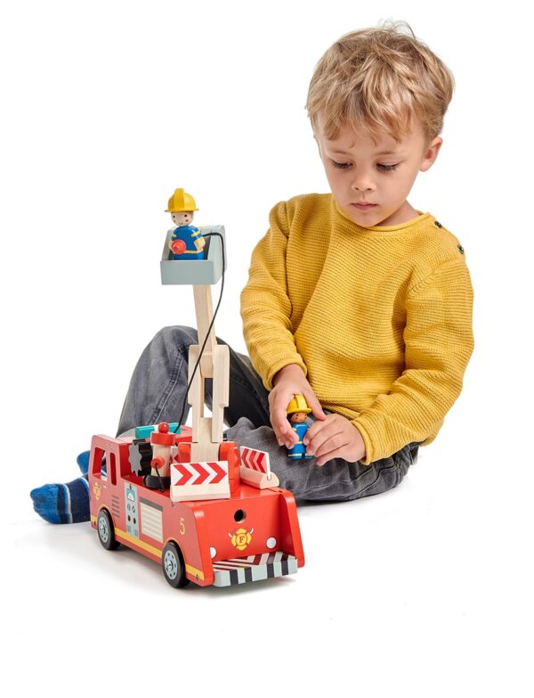 TL8367 Fire engine back