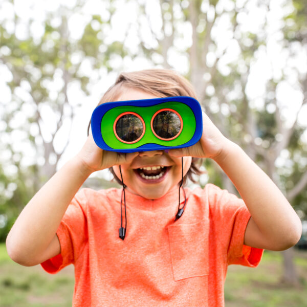 e5260 GSJ kidnoculars boy 1 2020colours web